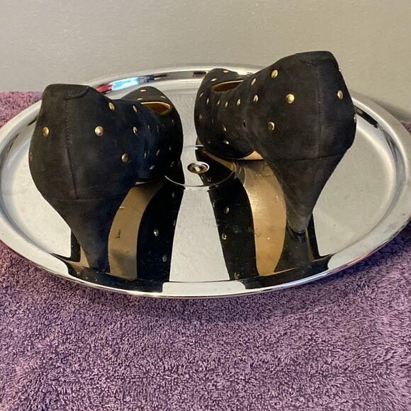 Paloma Women's Italian Made Shoes Black Suede 8B‎ Studs 3” Heals - Picture 6 of 10